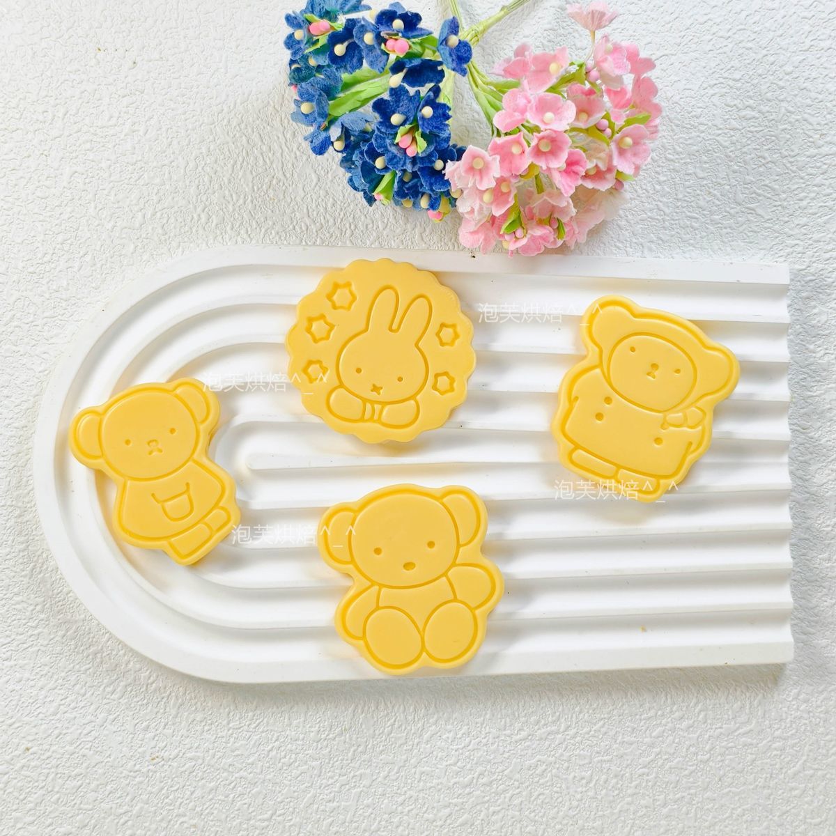 Cute 3D Press Cookie Mold with - Kitchen Baking Store review and price