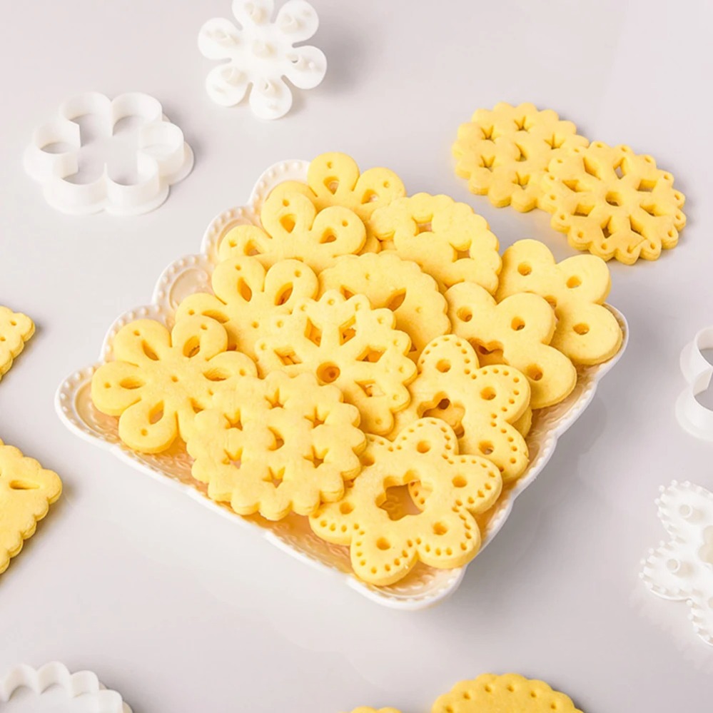 Geometric Pattern Hollow Out C - Kitchen Baking Molds review and price