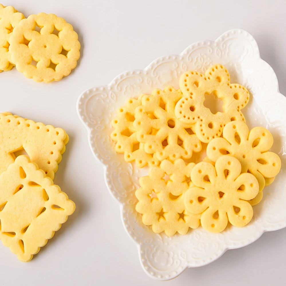 Geometric Pattern Hollow Out C - Kitchen Baking Molds review and price